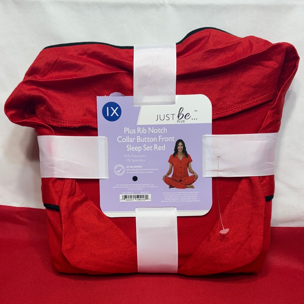 Just Be Plus Red Collar Button Front Sleep Set size 1X